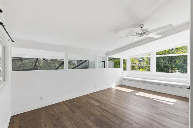 $1,800,000 | 425 Partridge Circle, Sarasota, FL 34236