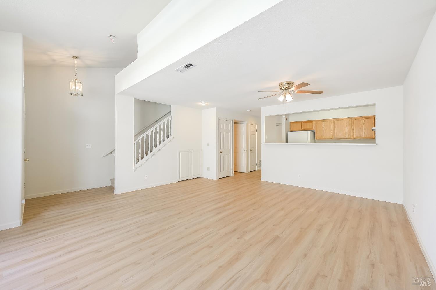 718 West Jasmine Circle Santa Rosa, CA 95407 - Photo 3 of 20