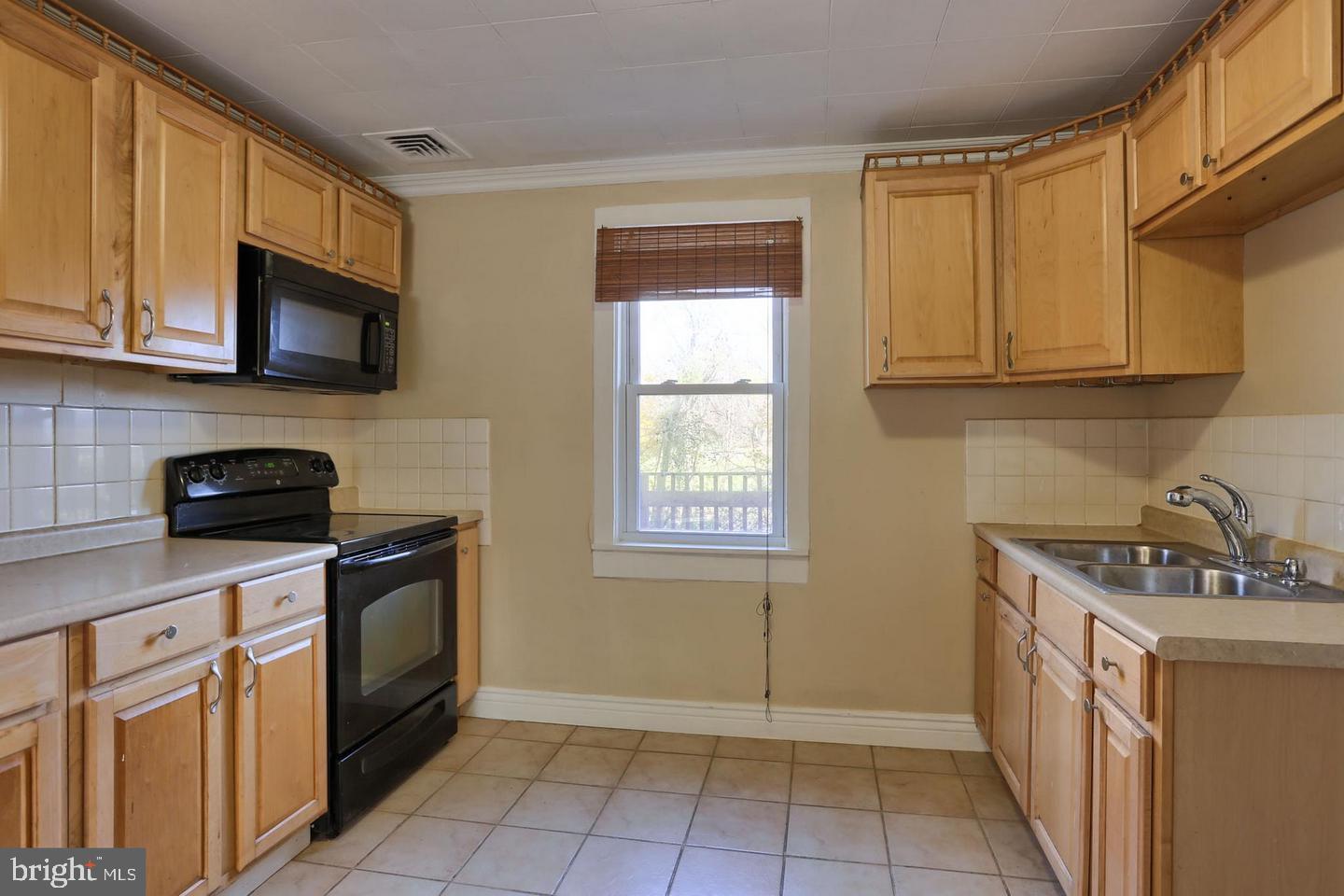 3319 Roundtop Road Hershey, PA 17033 - Photo 17 of 43 Gallery Image 17