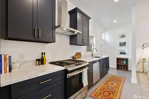 $599,000 | 4300-4304 West Street, Oakland, CA 94608