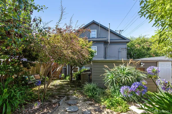 $599,000 | 4300-4304 West Street, Oakland, CA 94608