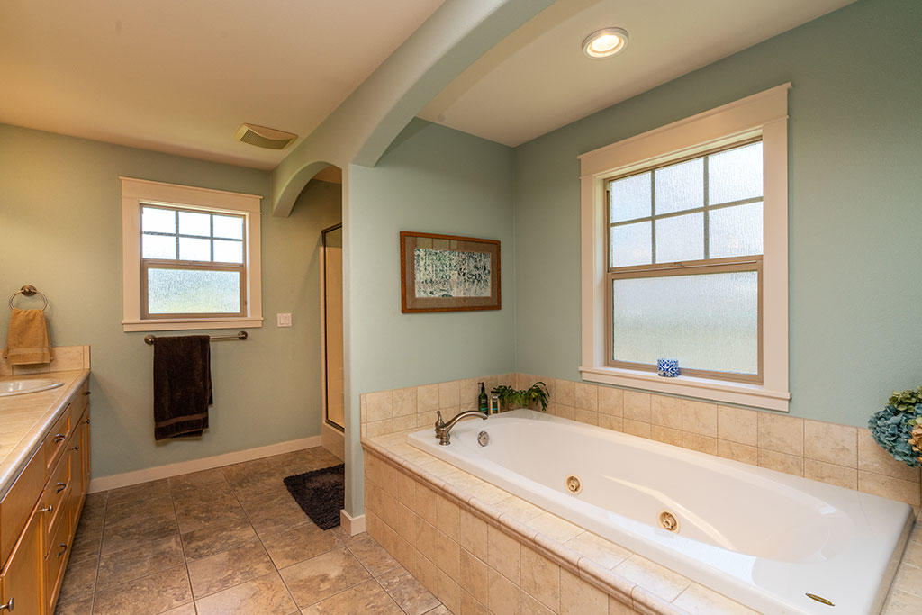 161 Grayland Heights Road Rio Dell, CA 95562 - Photo 37 of 94 38