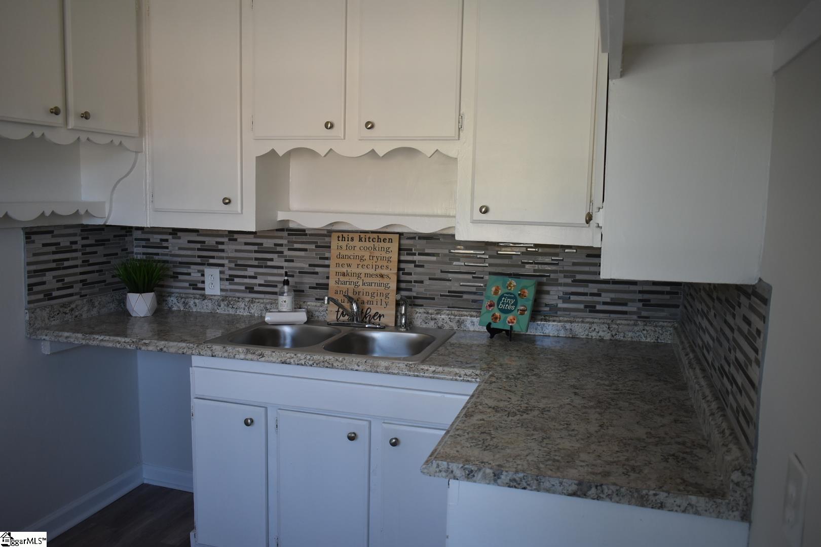 309 Crestfield Road Greenville, SC 29605 - Photo 13 of 23 Gallery Image 13
