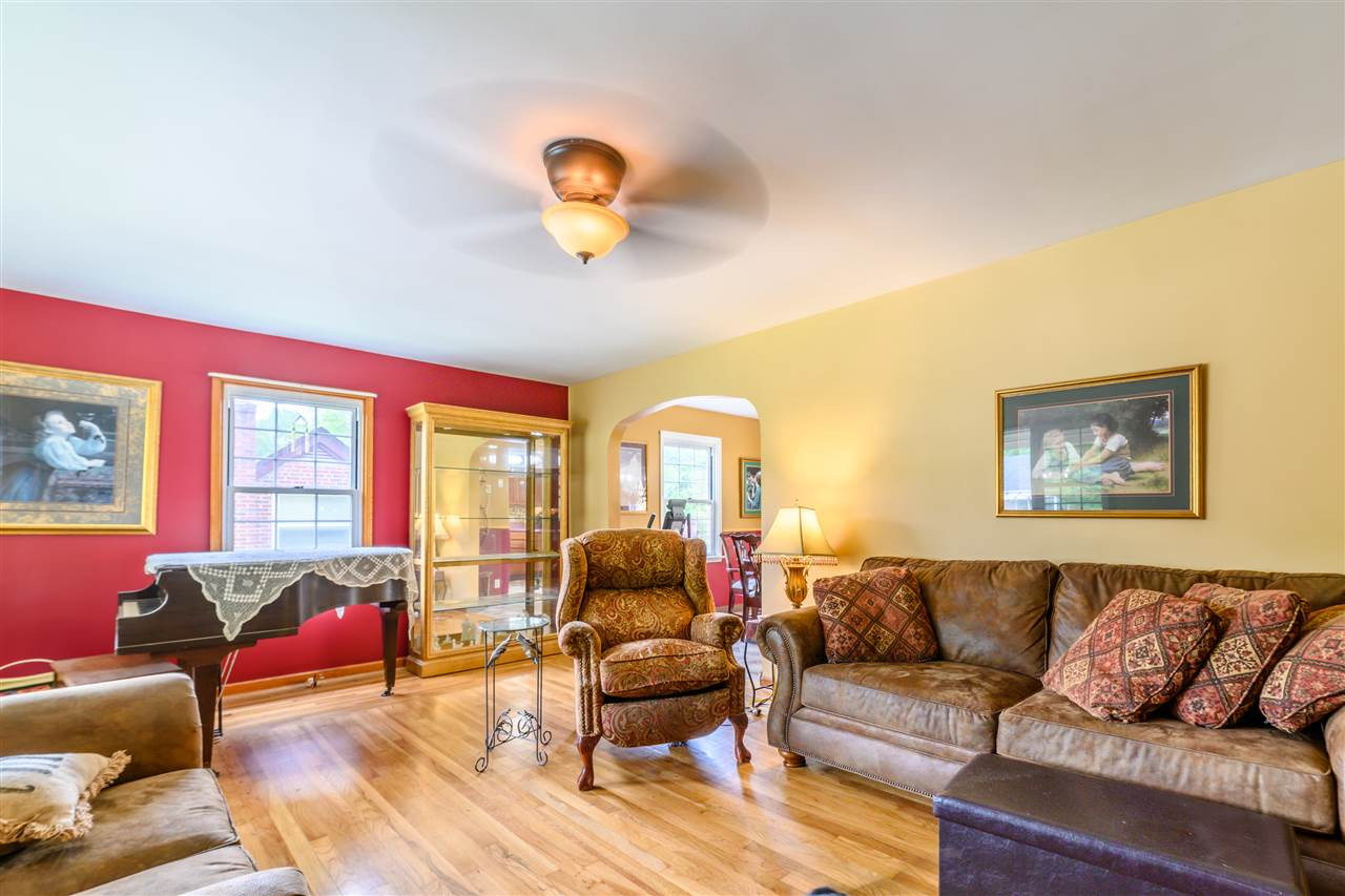 1886 Ray's Lane Covington, KY 41011 - Photo 3 of 20 Gallery Image 3