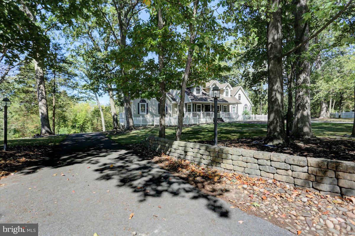 2065 Loop Road Chambersburg, PA 17202 - Photo 4 of 65 Gallery Image 4