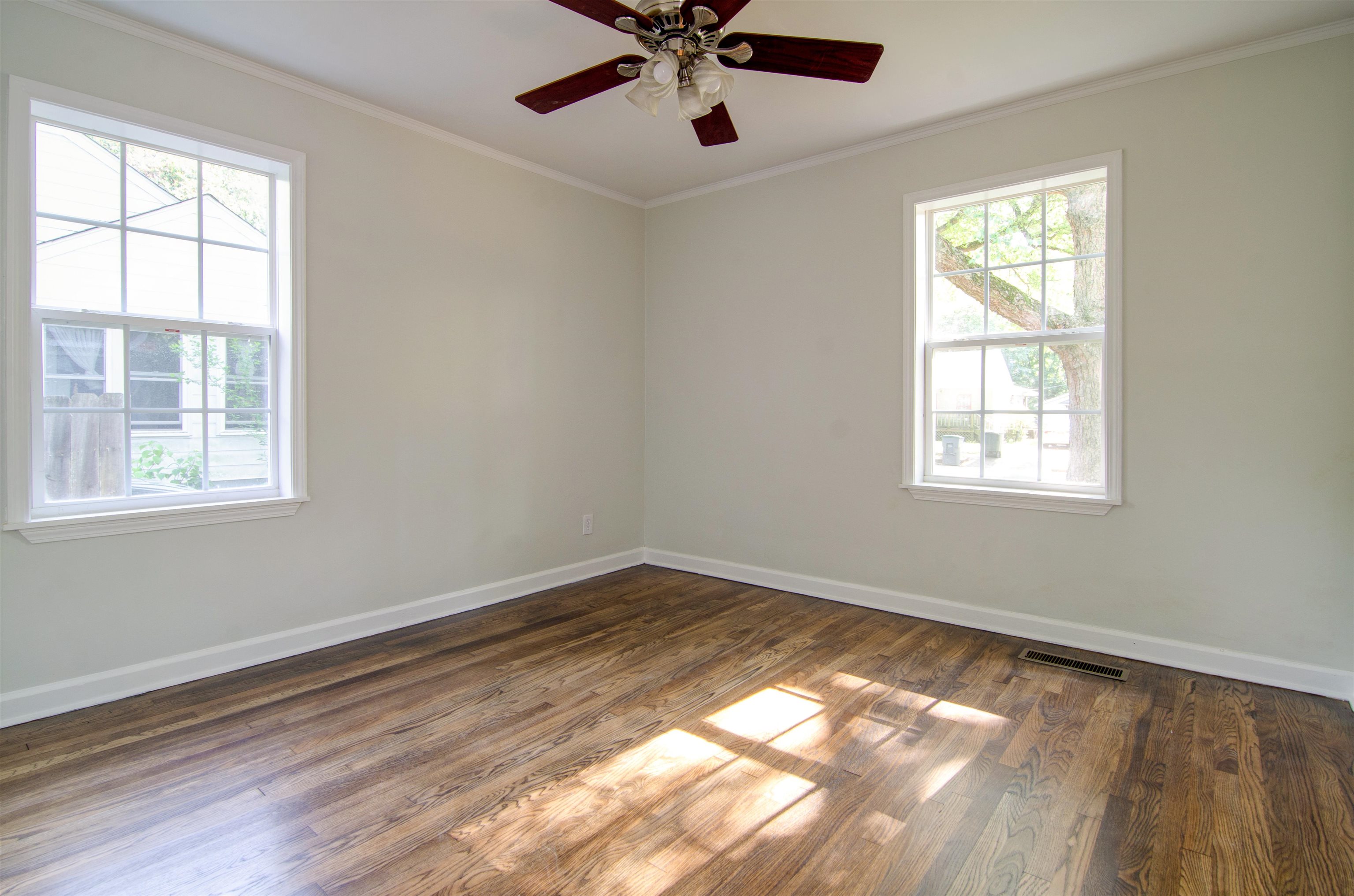 516 Vaughn Road Memphis, TN 38122 - Photo 20 of 25 Gallery Image 20
