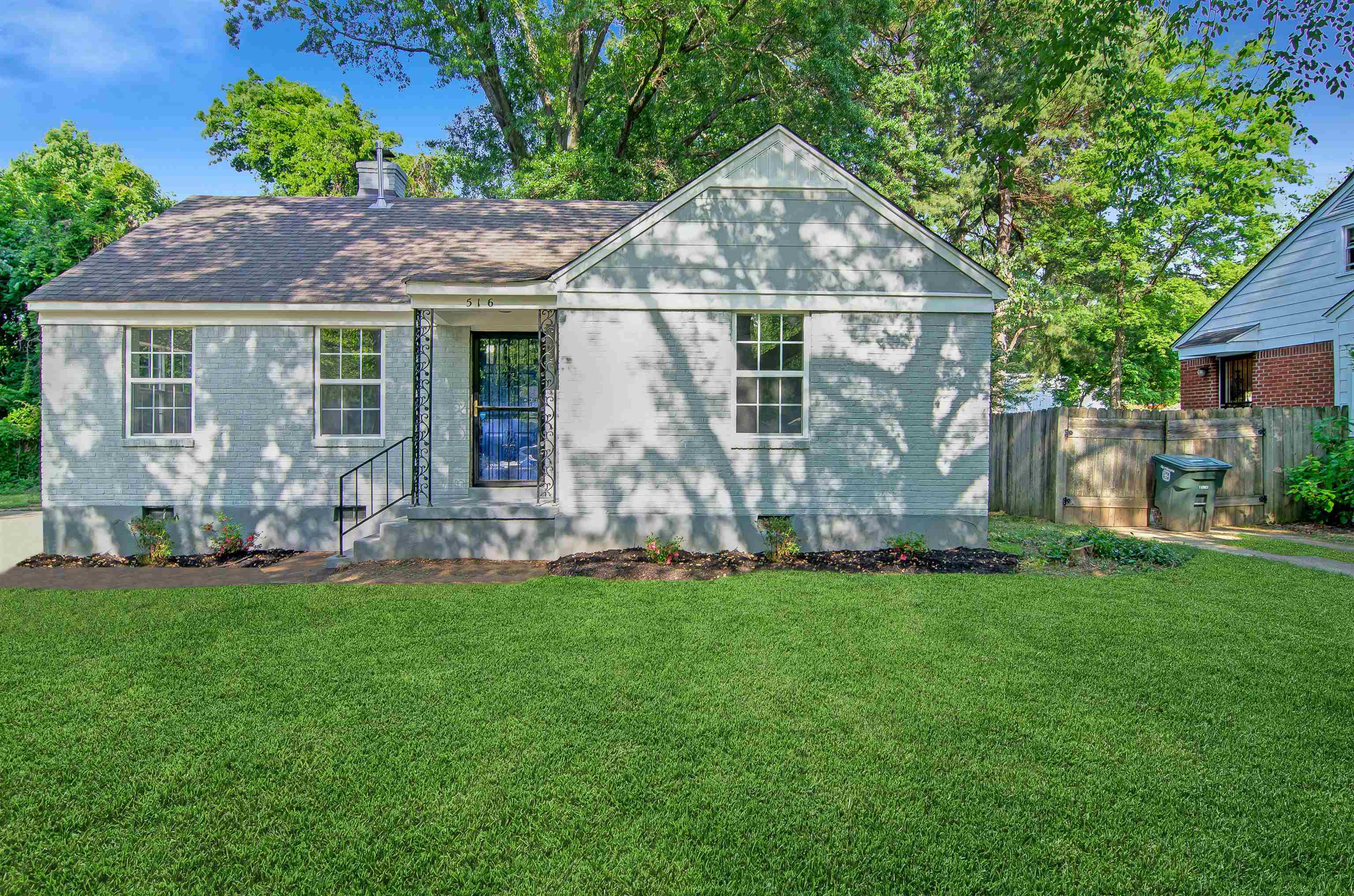 516 Vaughn Road Memphis, TN 38122 - Photo 2 of 25 Gallery Image 2