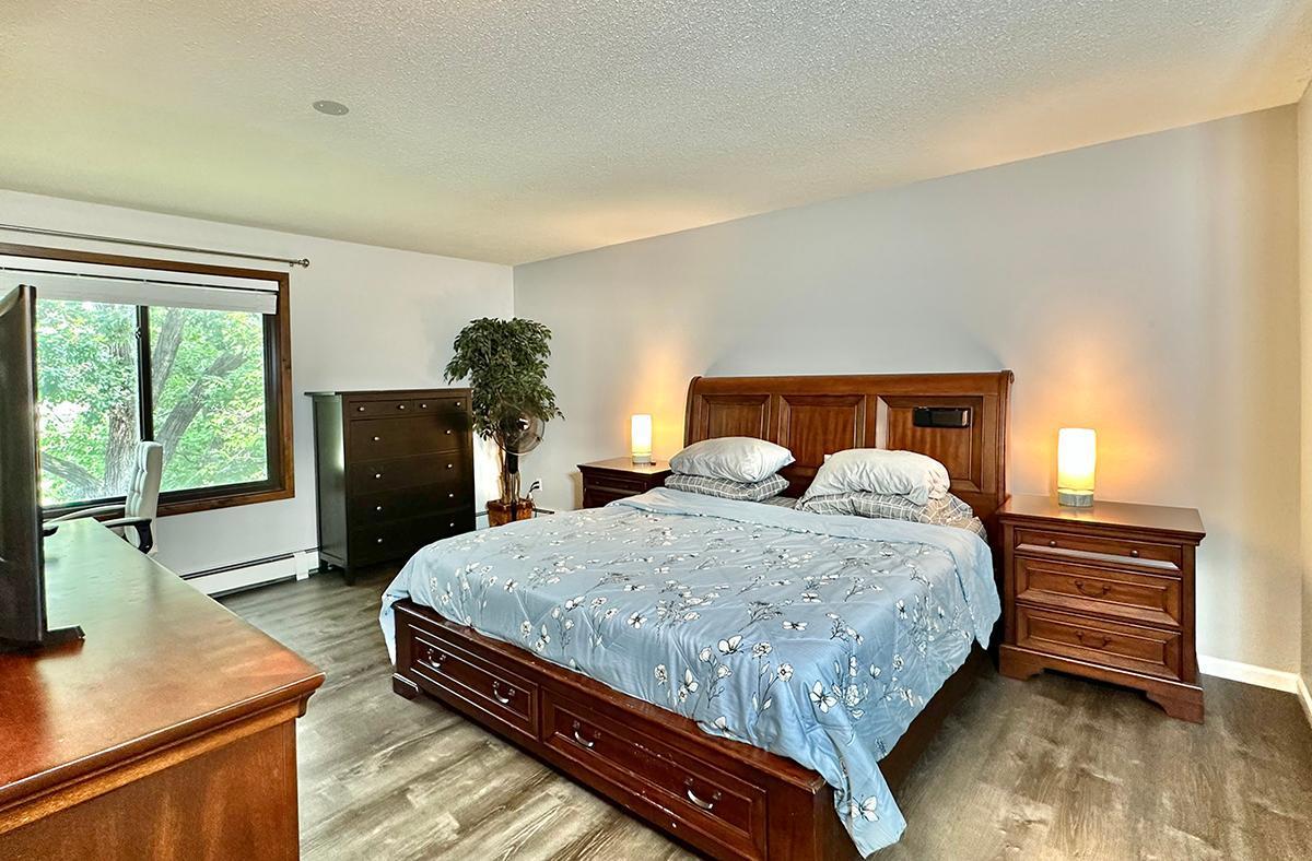 7510 Cahill Road, Unit 214B Edina, MN 55439 - Photo 11 of 24