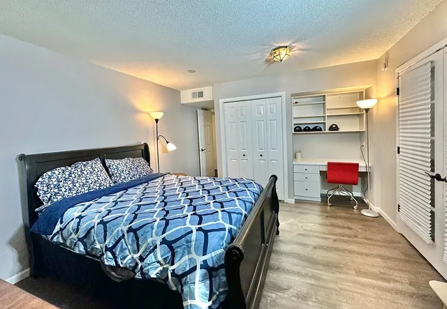 $164,500 | 7510 Cahill Road, Unit 214B, Edina, MN 55439