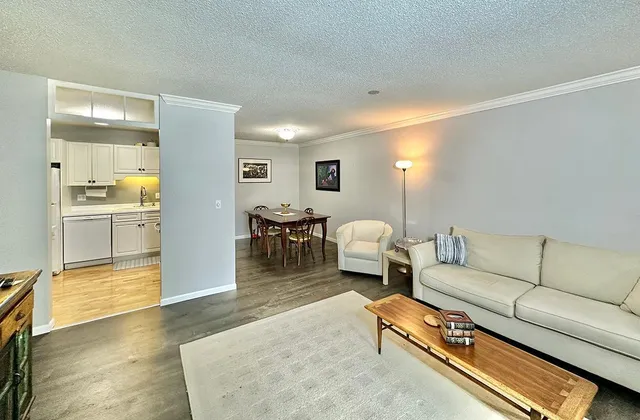 $174,900 | 7510 Cahill Road, Unit 214B, Edina, MN 55439