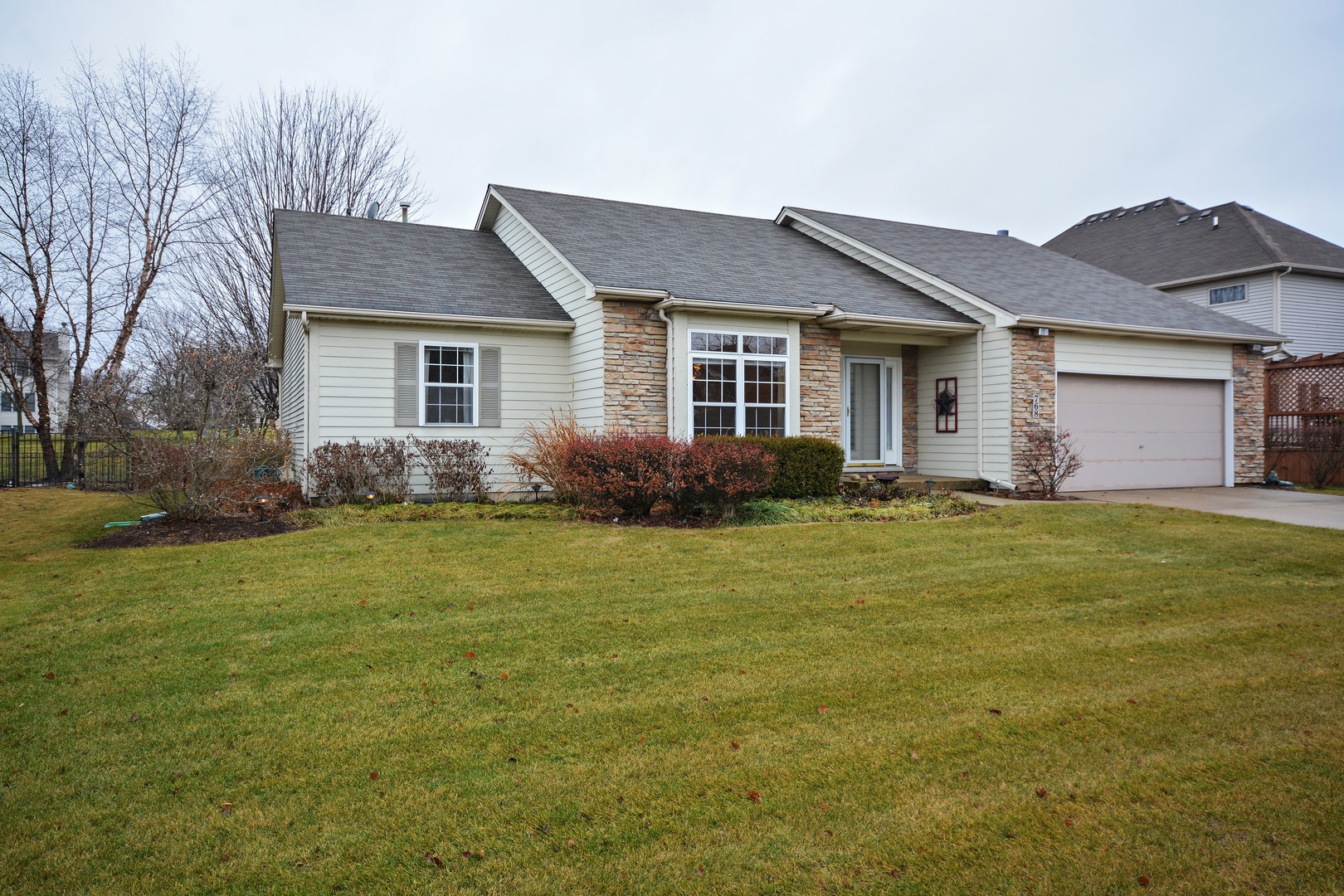 768 Ridge Drive Elburn, IL 60119 - Photo 2 of 31 Gallery Image 2