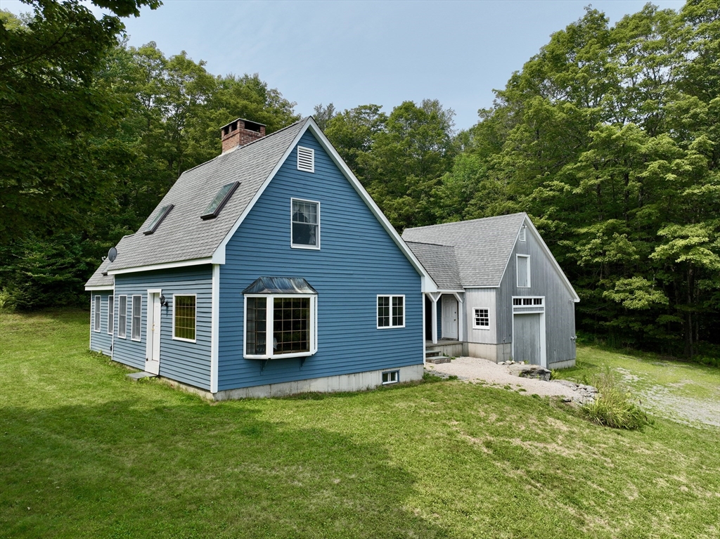 59 Number 9 Road Heath, MA 01339 - Photo 4 of 42