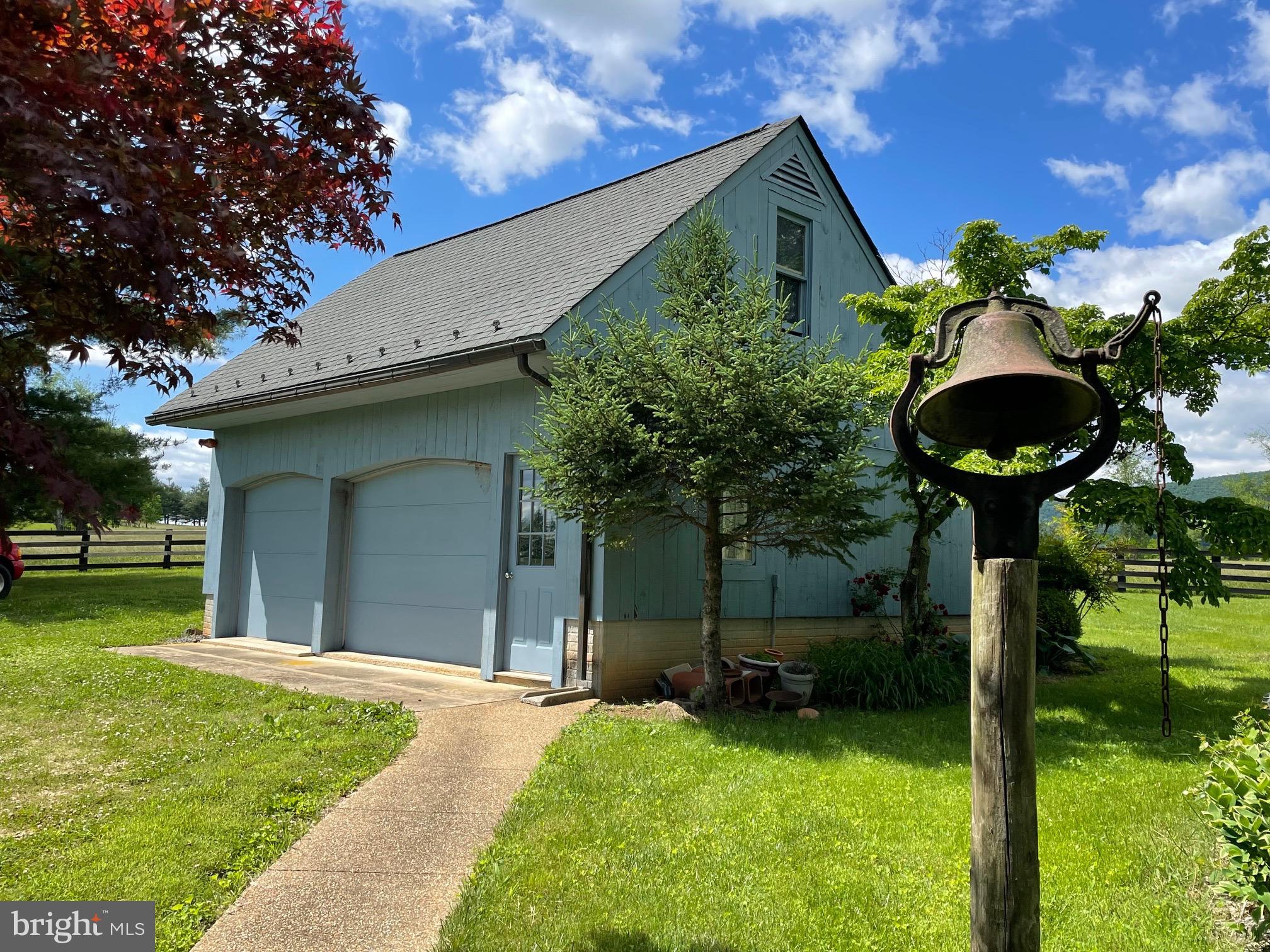 521 Dearing Road Huntly, VA 22640 - Photo 14 of 42 a house view with a garden space