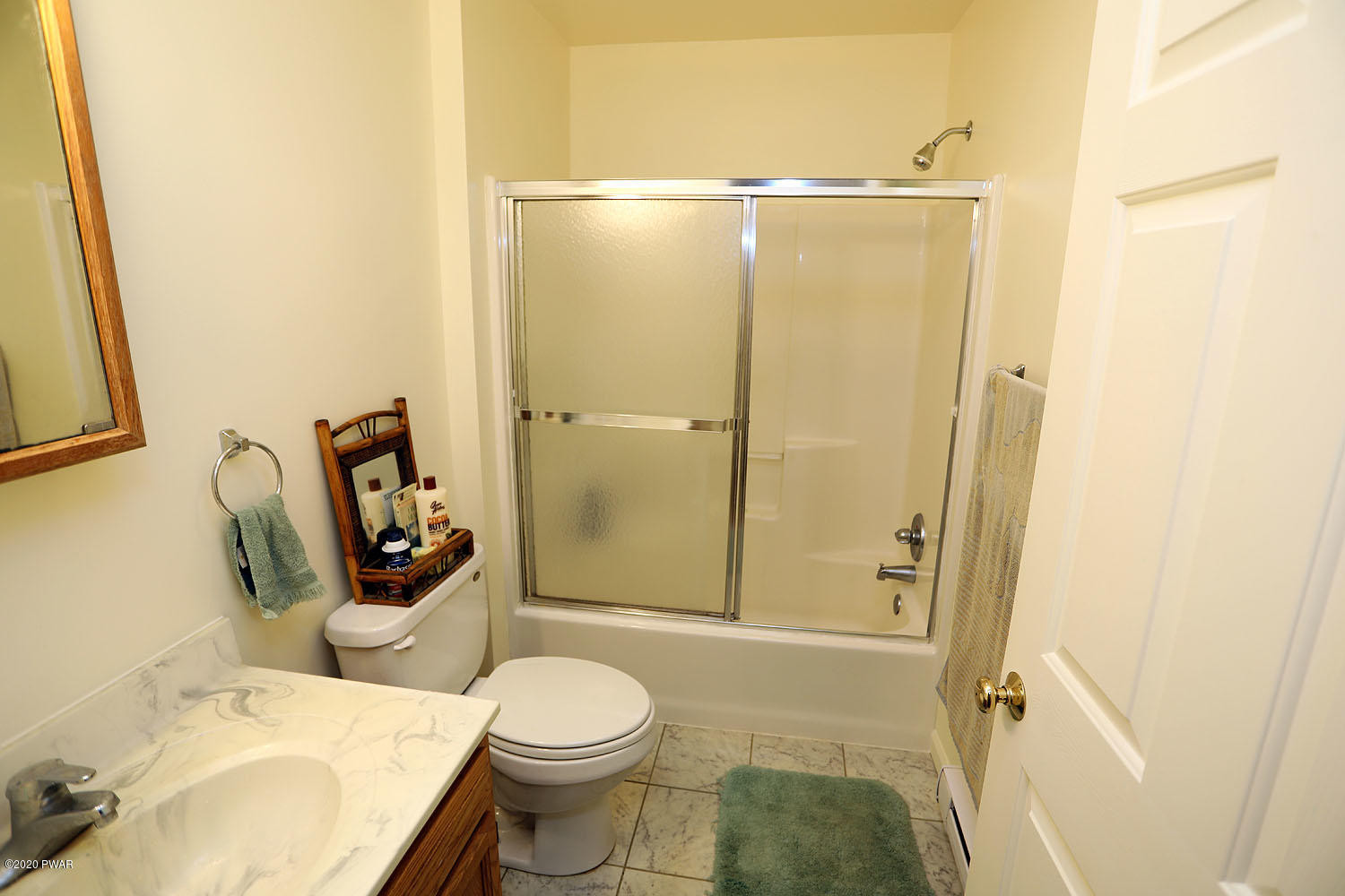 133 Beech Road Equinunk, PA 18417 - Photo 17 of 29 Full bath upstairs