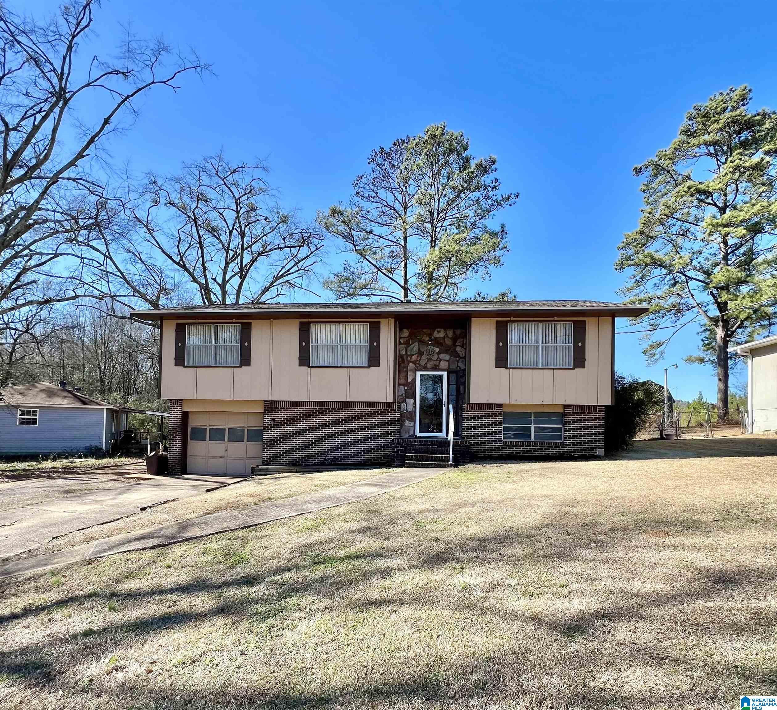 140 Greenridge Road Bessemer, AL 35023 - Photo 1 of 19 Gallery Image 1