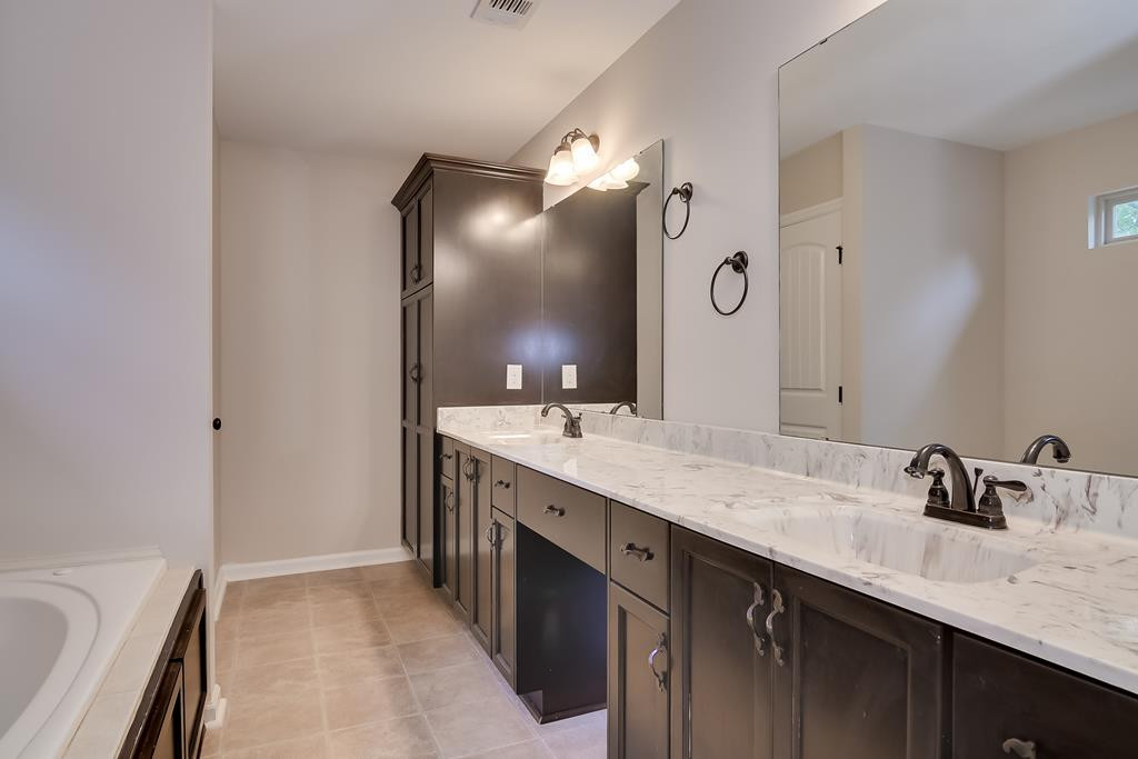 626 Todd Road Augusta, GA 30907 - Photo 22 of 34 Owner Bathroom
