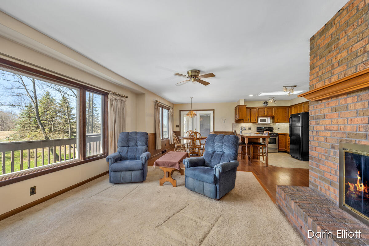 6243 Hastings Road Lowell, MI 49331 - Photo 17 of 48 IMG_1011