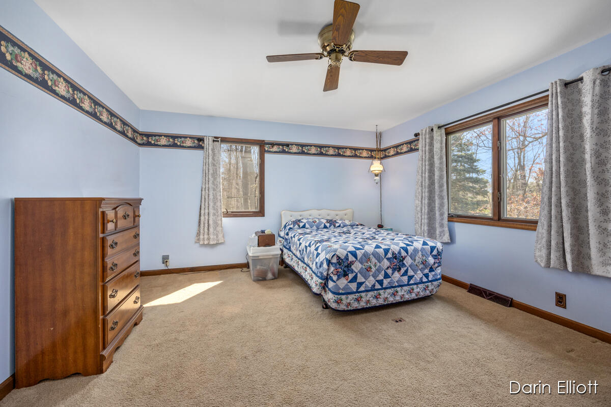 6243 Hastings Road Lowell, MI 49331 - Photo 23 of 48 IMG_1017