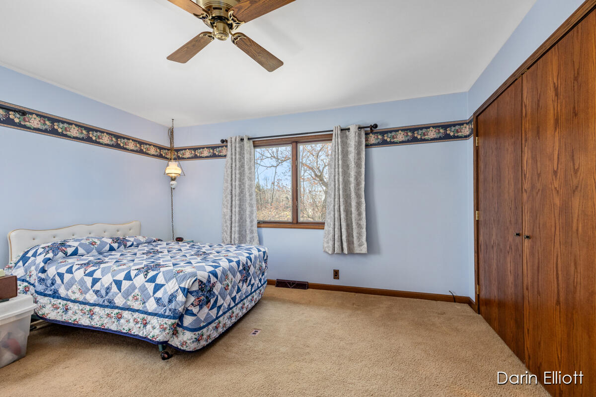 6243 Hastings Road Lowell, MI 49331 - Photo 24 of 48 IMG_1018