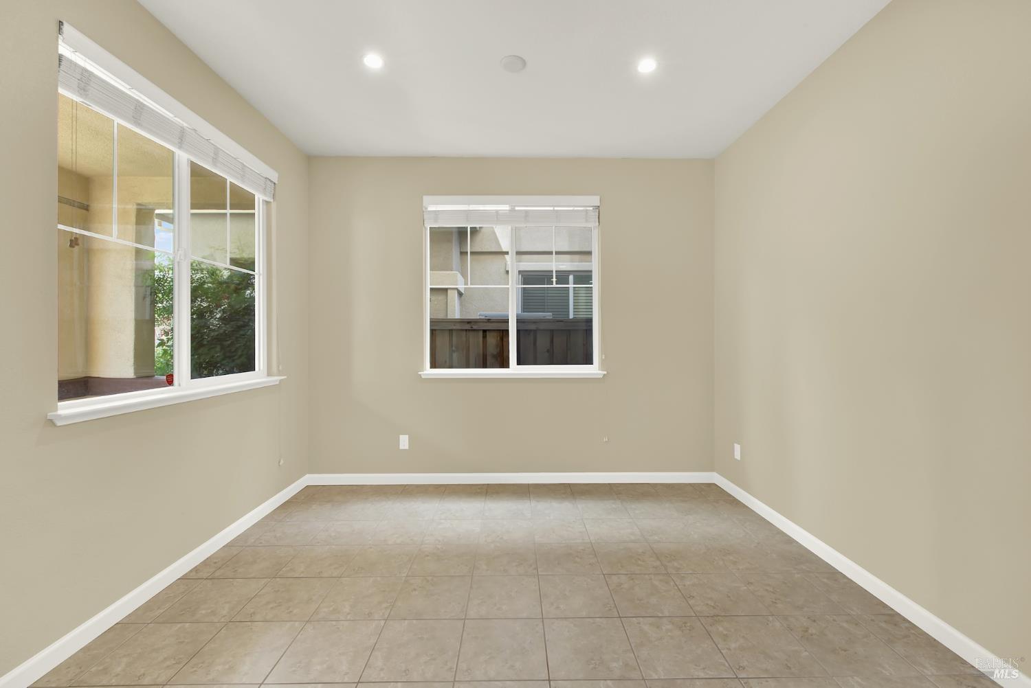 2292 Rutland Court Fairfield, CA 94533 - Photo 11 of 61