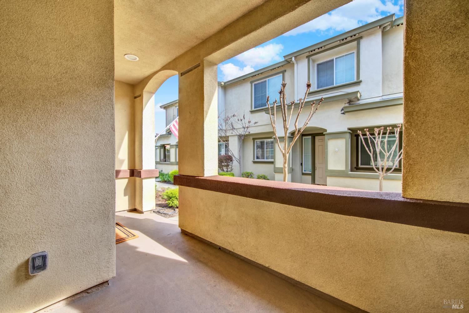 2292 Rutland Court Fairfield, CA 94533 - Photo 4 of 61