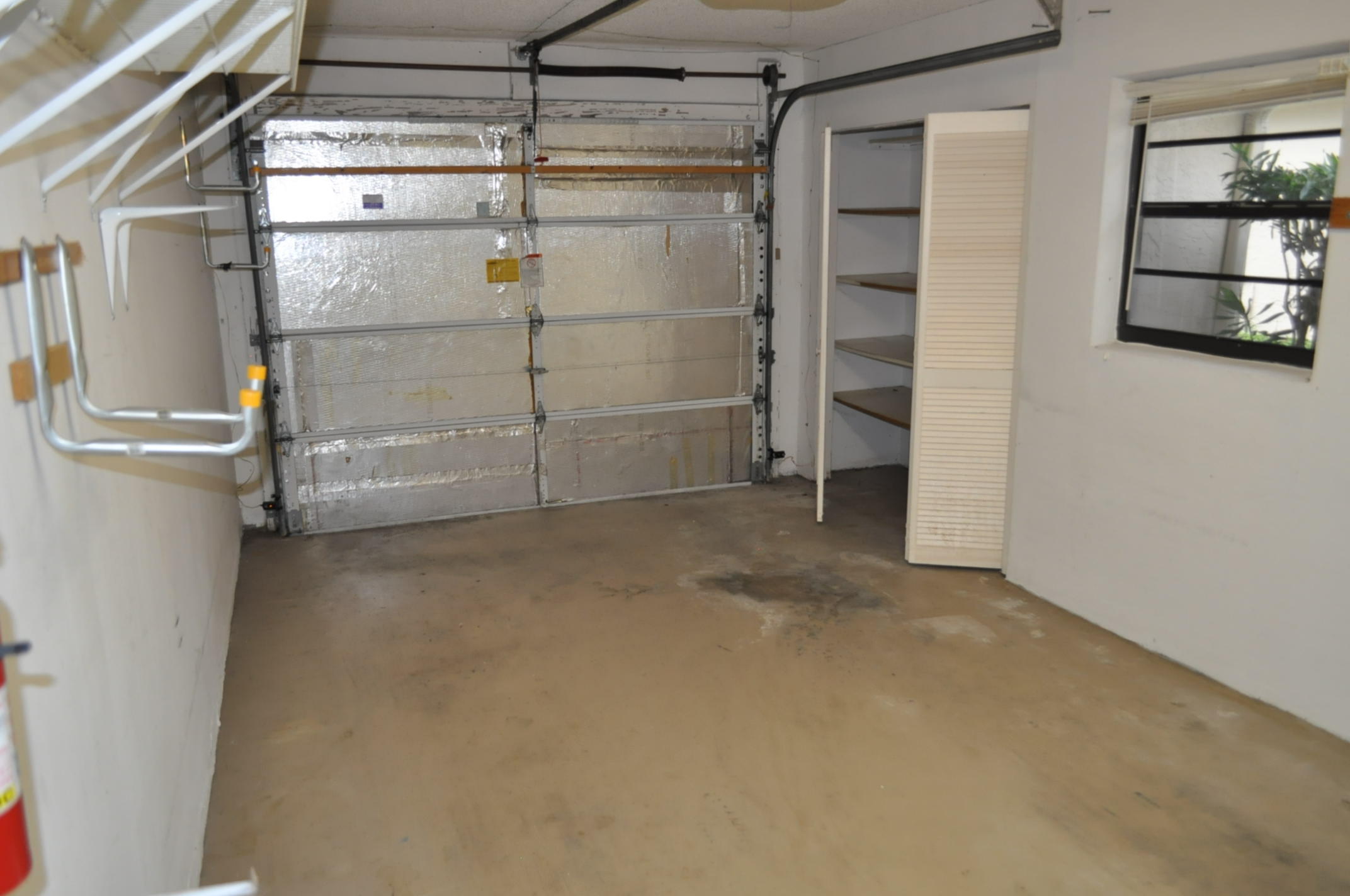 8110 Summerview Terrace Boca Raton, FL 33496 - Photo 4 of 15 Garage