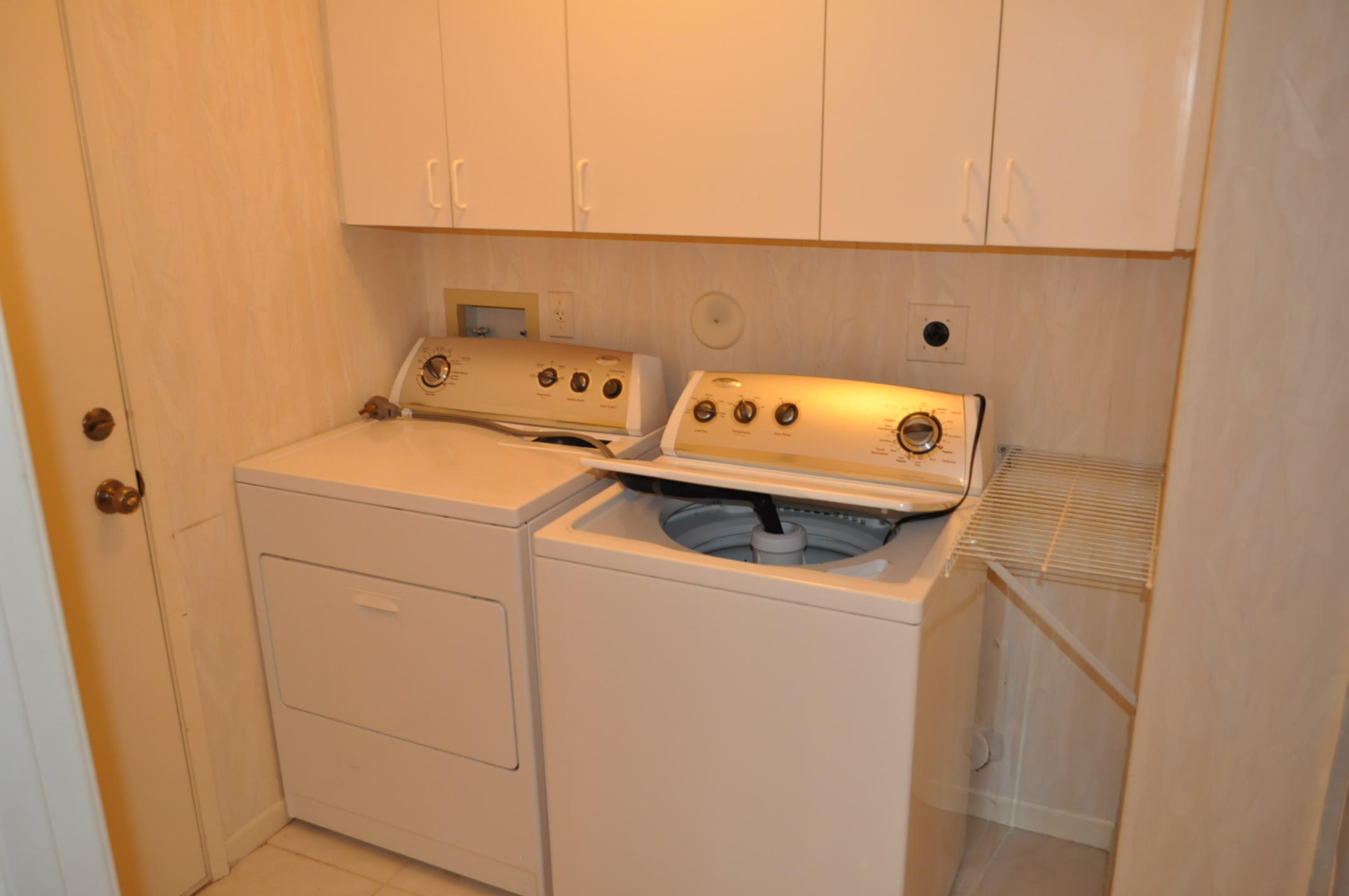 8110 Summerview Terrace Boca Raton, FL 33496 - Photo 7 of 15 Laundry