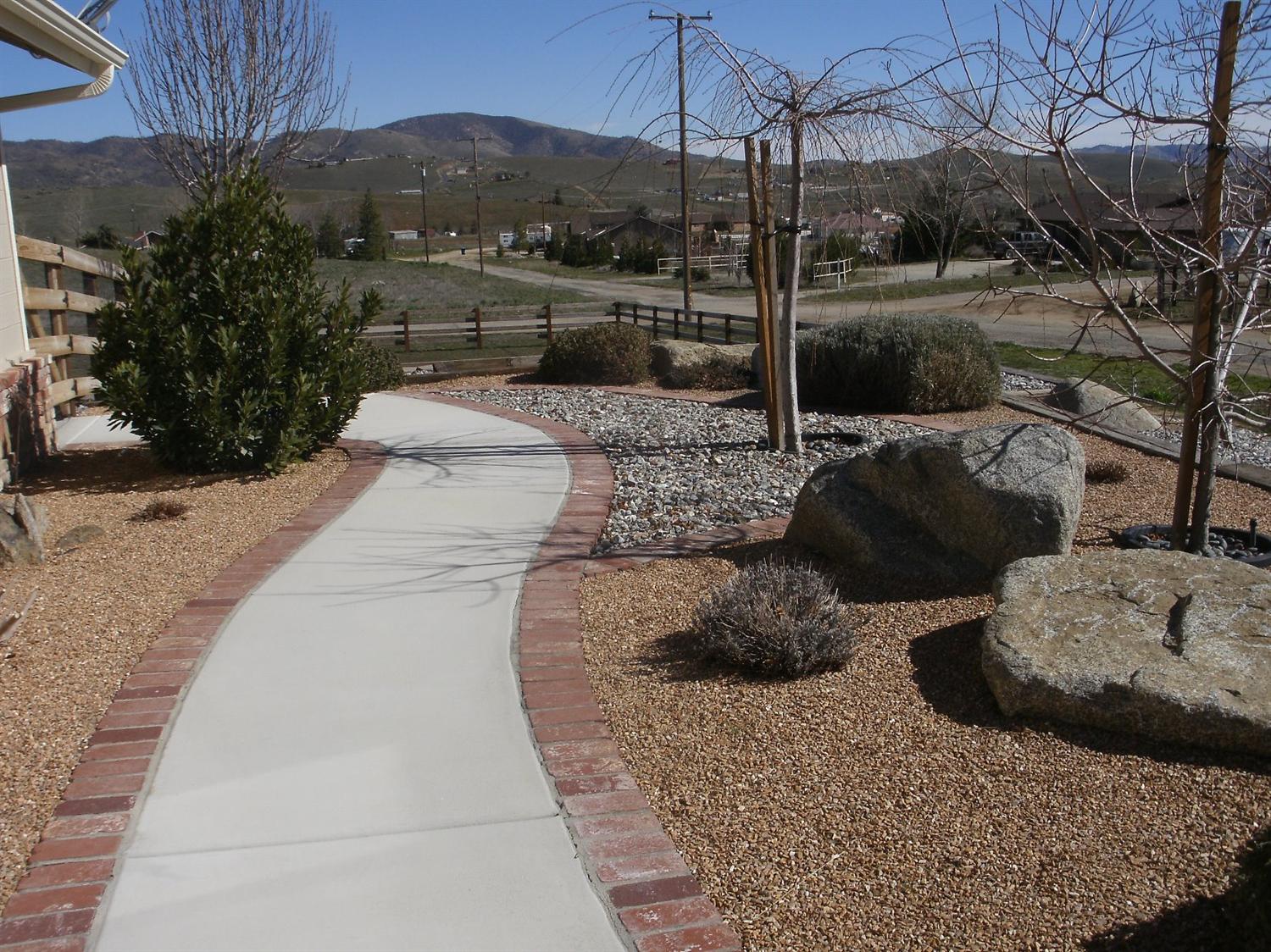 23937 Clover Spring Road Tehachapi, CA 93561 - Photo 14 of 36 Gallery Image 14