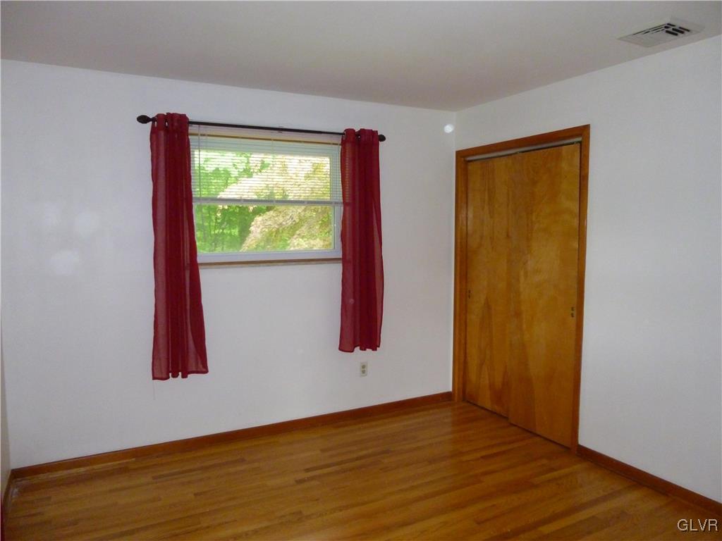 236 Shooktown Road Bangor, PA 18013 - Photo 13 of 28
