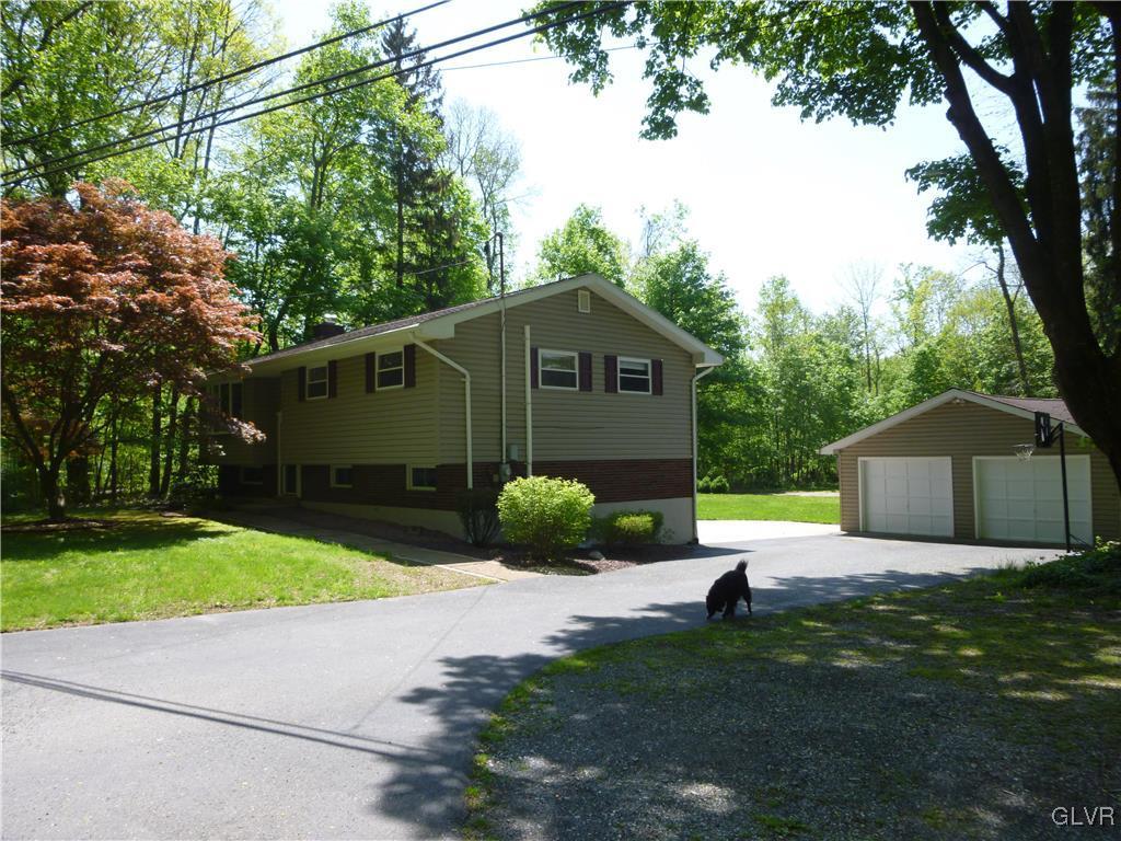 236 Shooktown Road Bangor, PA 18013 - Photo 2 of 28