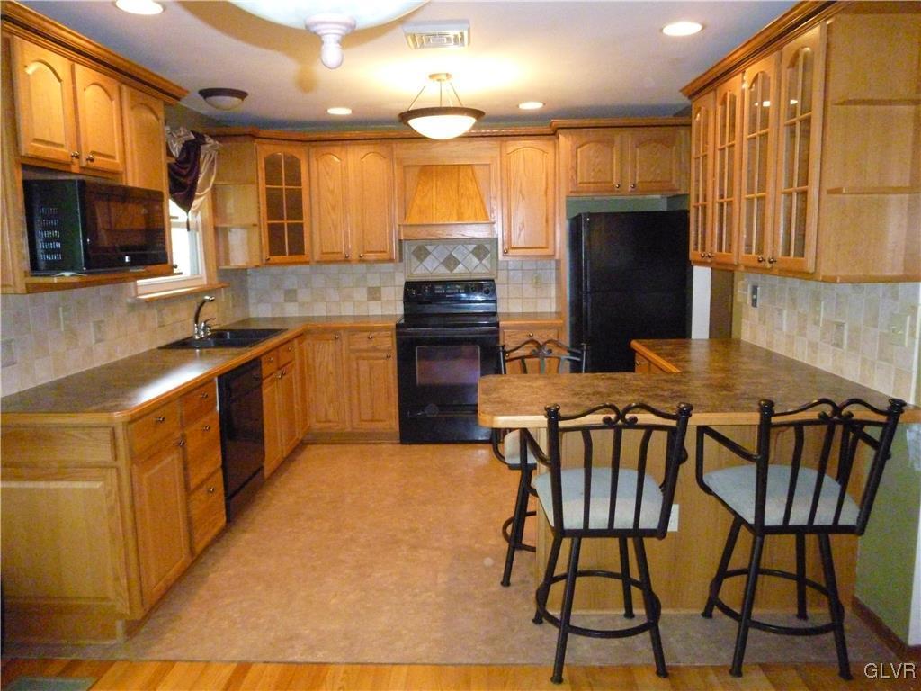 236 Shooktown Road Bangor, PA 18013 - Photo 4 of 28