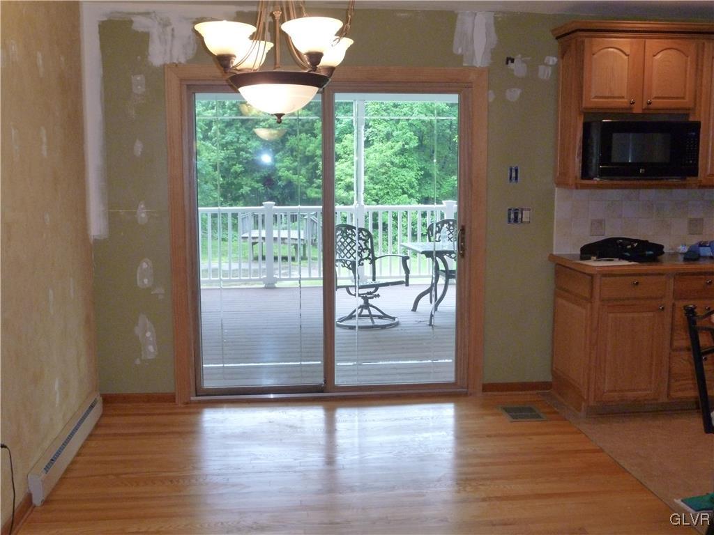 236 Shooktown Road Bangor, PA 18013 - Photo 8 of 28