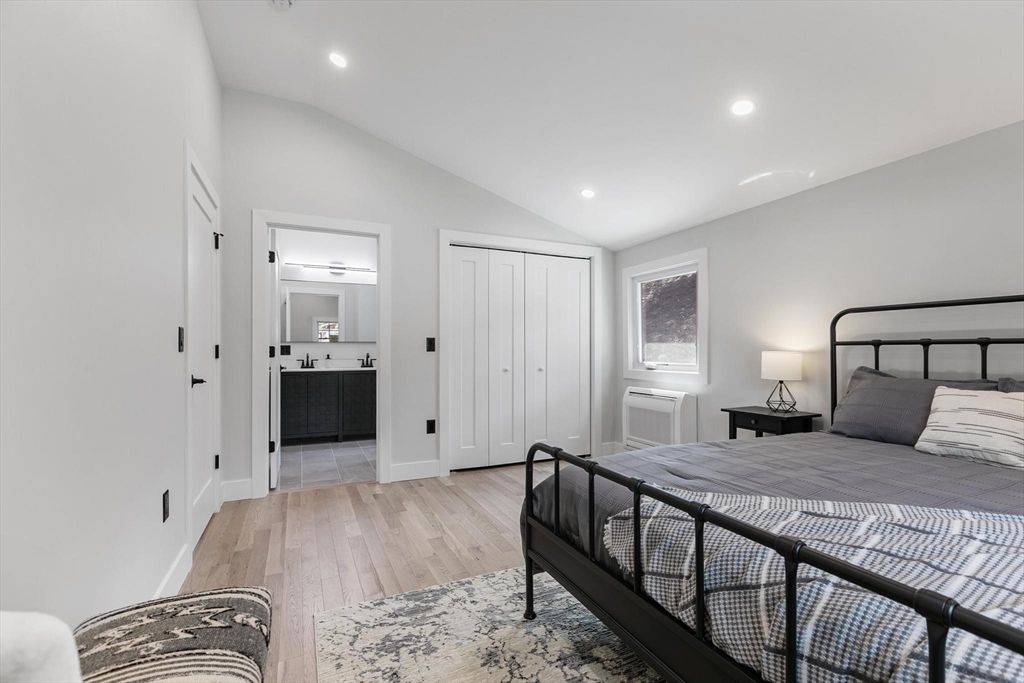 24 Stonehill Road Boston, MA 02136 - Photo 14 of 38