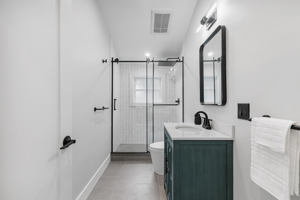 24 Stonehill Road Boston, MA 02136 - Photo 18 of 38