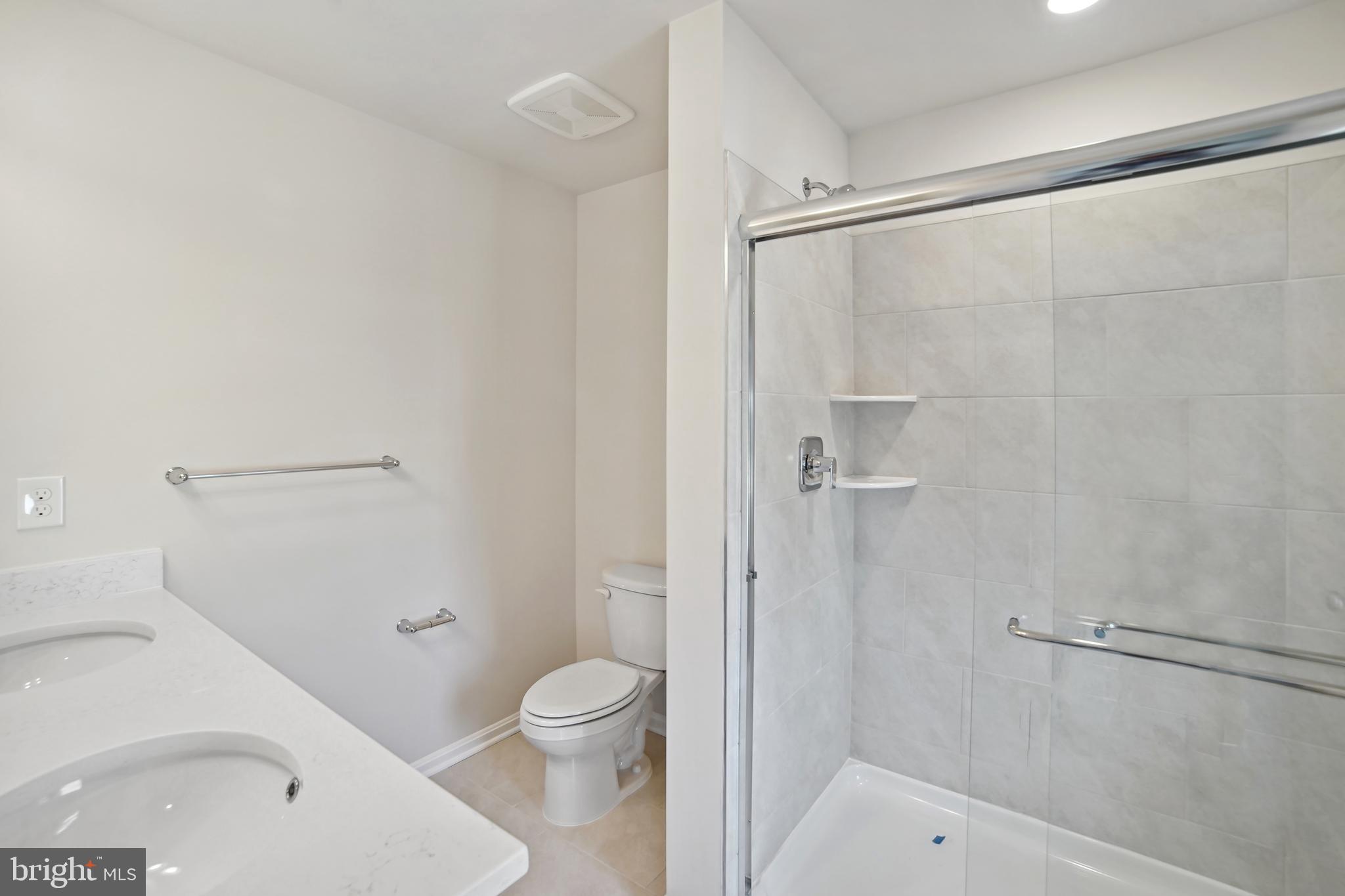 738 Compass Way Frederick, MD 21701 - Photo 22 of 30 Master Bath