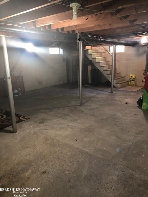 908 Fairview Avenue Rochester, MI 48307 - Photo 25 of 35 31386327-24.JPG