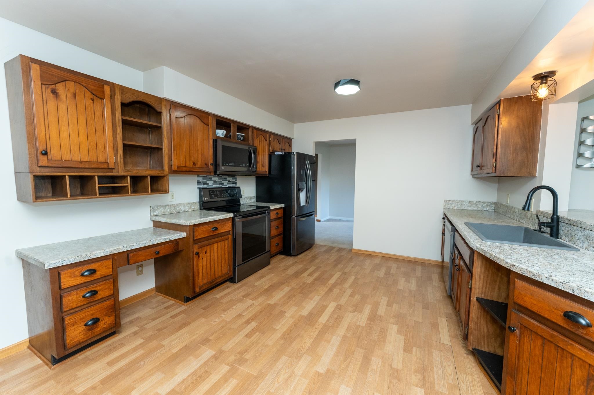 1785 Scully Road Mount Pleasant, MI 48858 - Photo 21 of 41 1928572-f5c131c6-fd30-4e47-b8ca-020b9e689d27.JPG