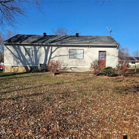 $140,000 | 1205 Sir Lancelot Lane, Godfrey, IL 62035