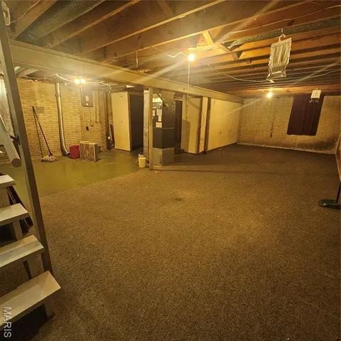 $140,000 | 1205 Sir Lancelot Lane, Godfrey, IL 62035