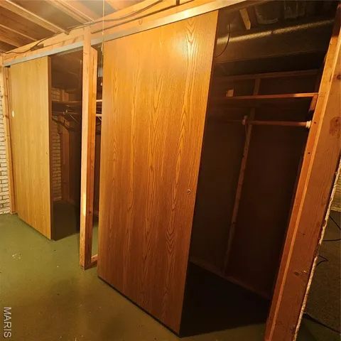 $140,000 | 1205 Sir Lancelot Lane, Godfrey, IL 62035