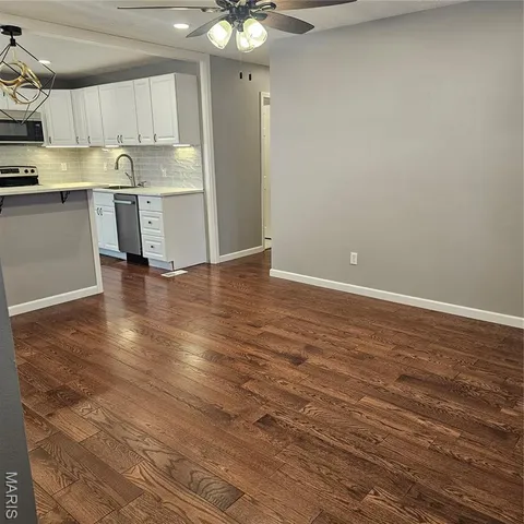 $140,000 | 1205 Sir Lancelot Lane, Godfrey, IL 62035