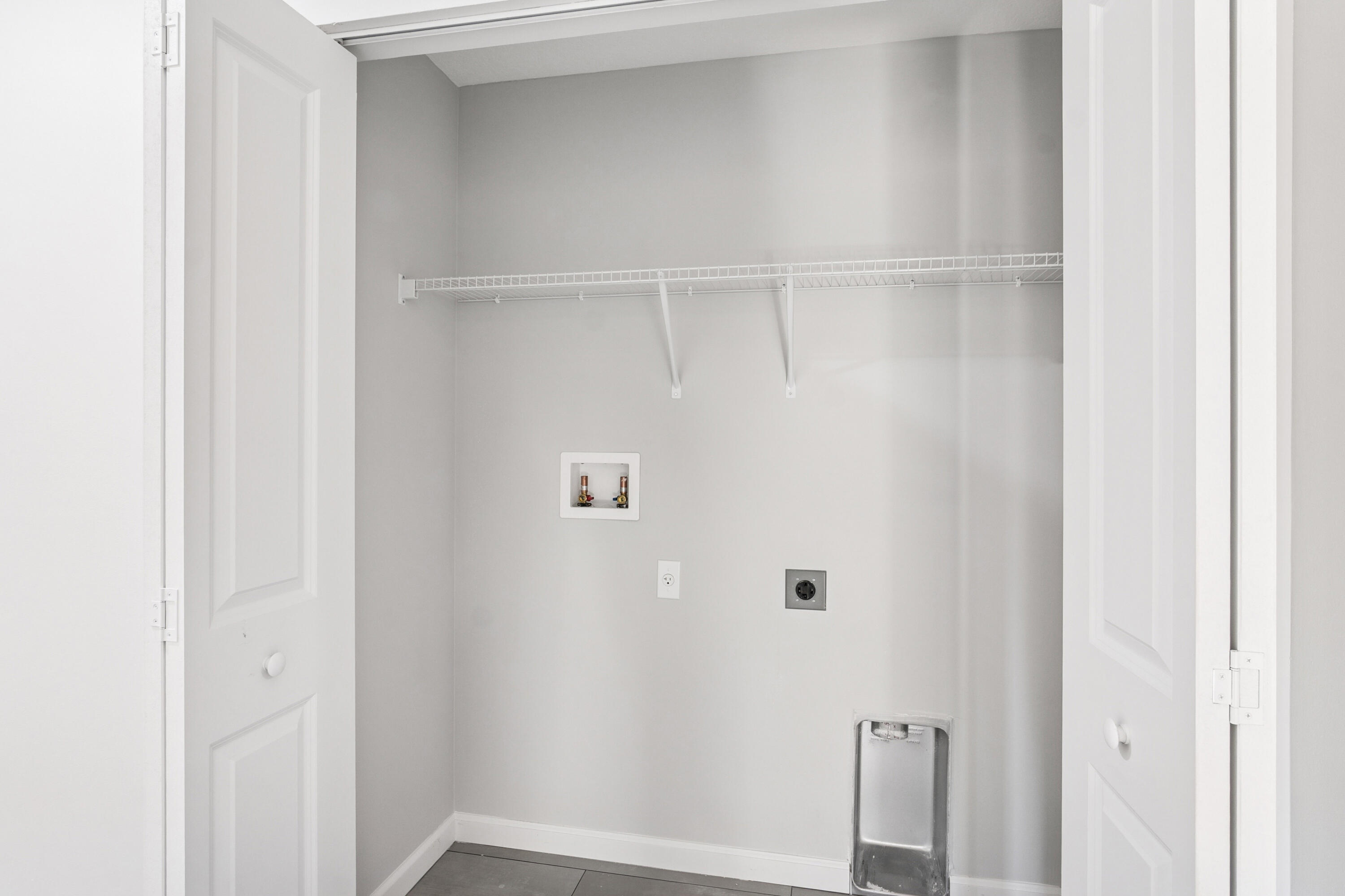 5232 Southeast 55th Terrace Stuart, FL 34997 - Photo 17 of 26 4JS00628