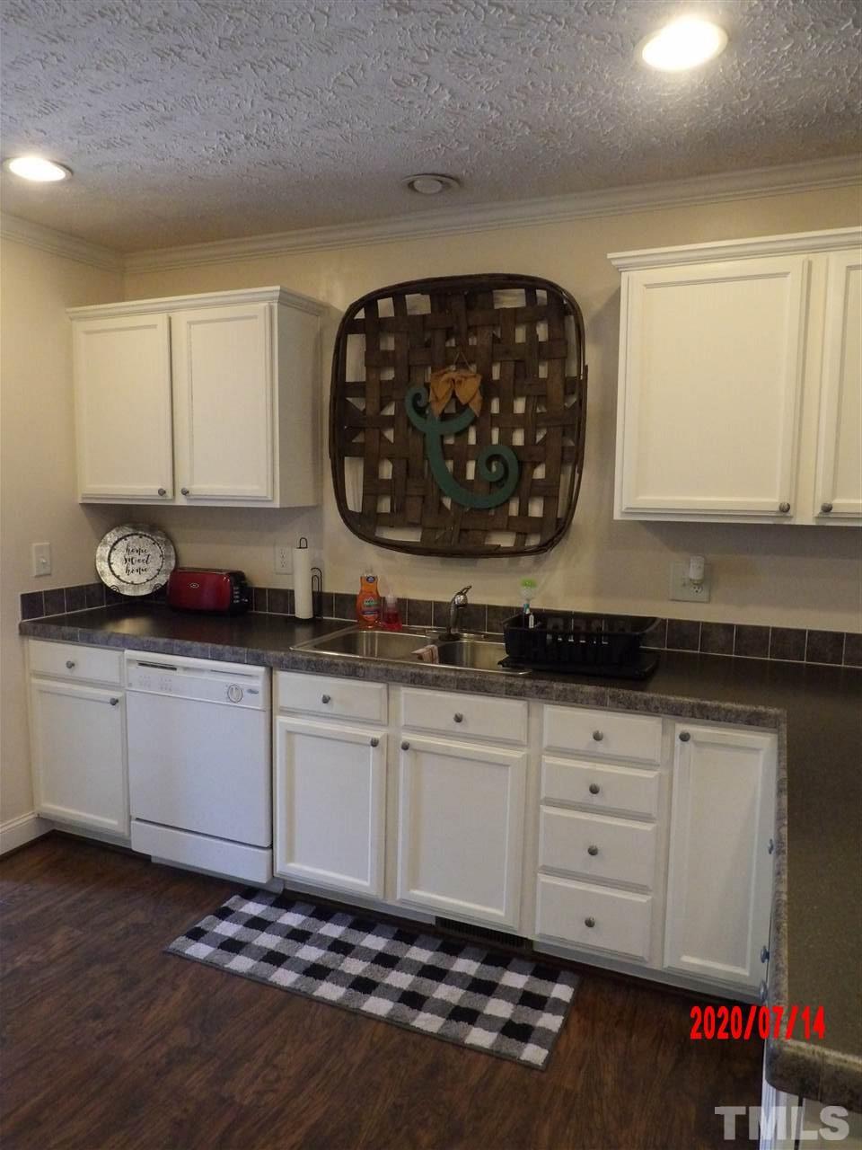 3247 Satterwhite Point Road Henderson, NC 27537 - Photo 9 of 20 Gallery Image 9