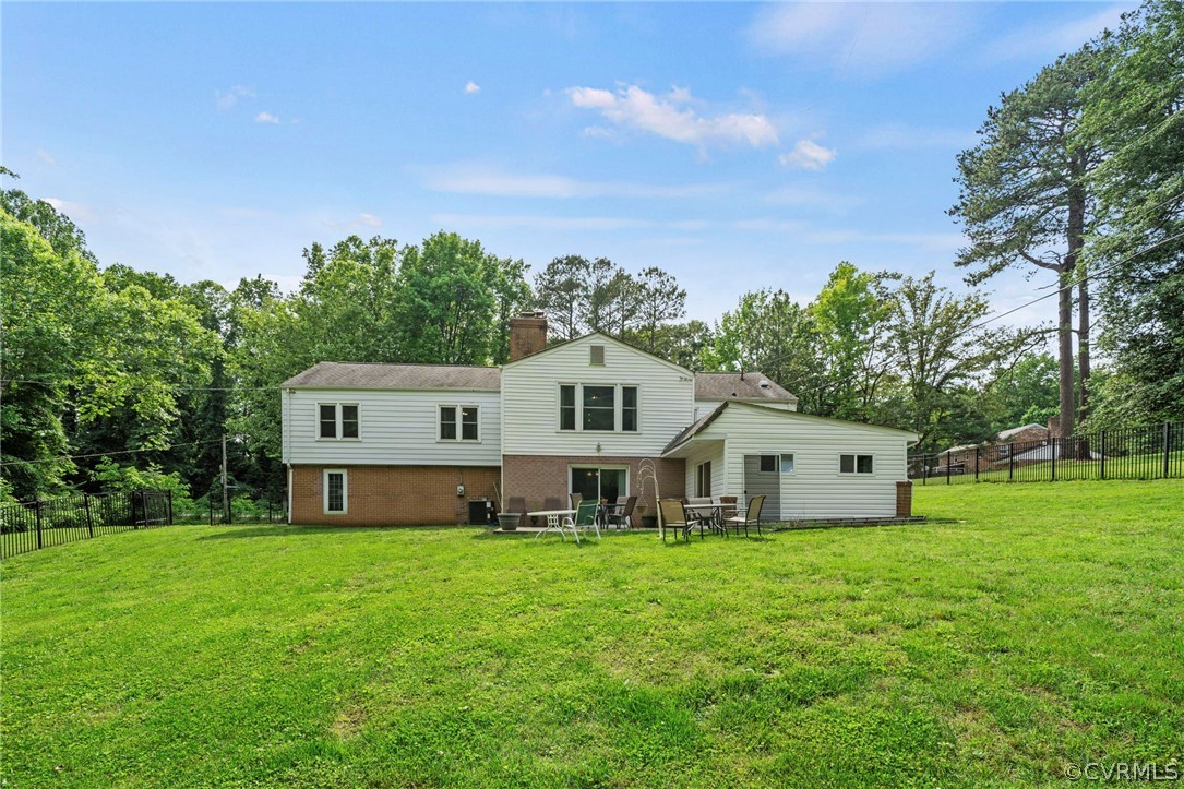 4001 Croatan Road Richmond, VA 23235 - Photo 25 of 25 a front view of house with garden