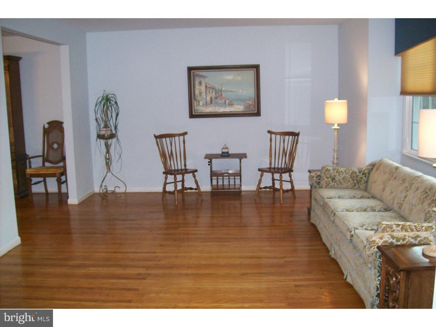 412 Falcon Road Audubon, PA 19403 - Photo 4 of 24 Gallery Image 4