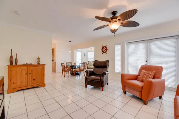 $1,100,000 | 667 Caribbean Drive East, Summerland Key, FL 33042
