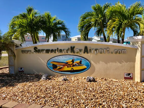 $1,100,000 | 667 Caribbean Drive East, Summerland Key, FL 33042