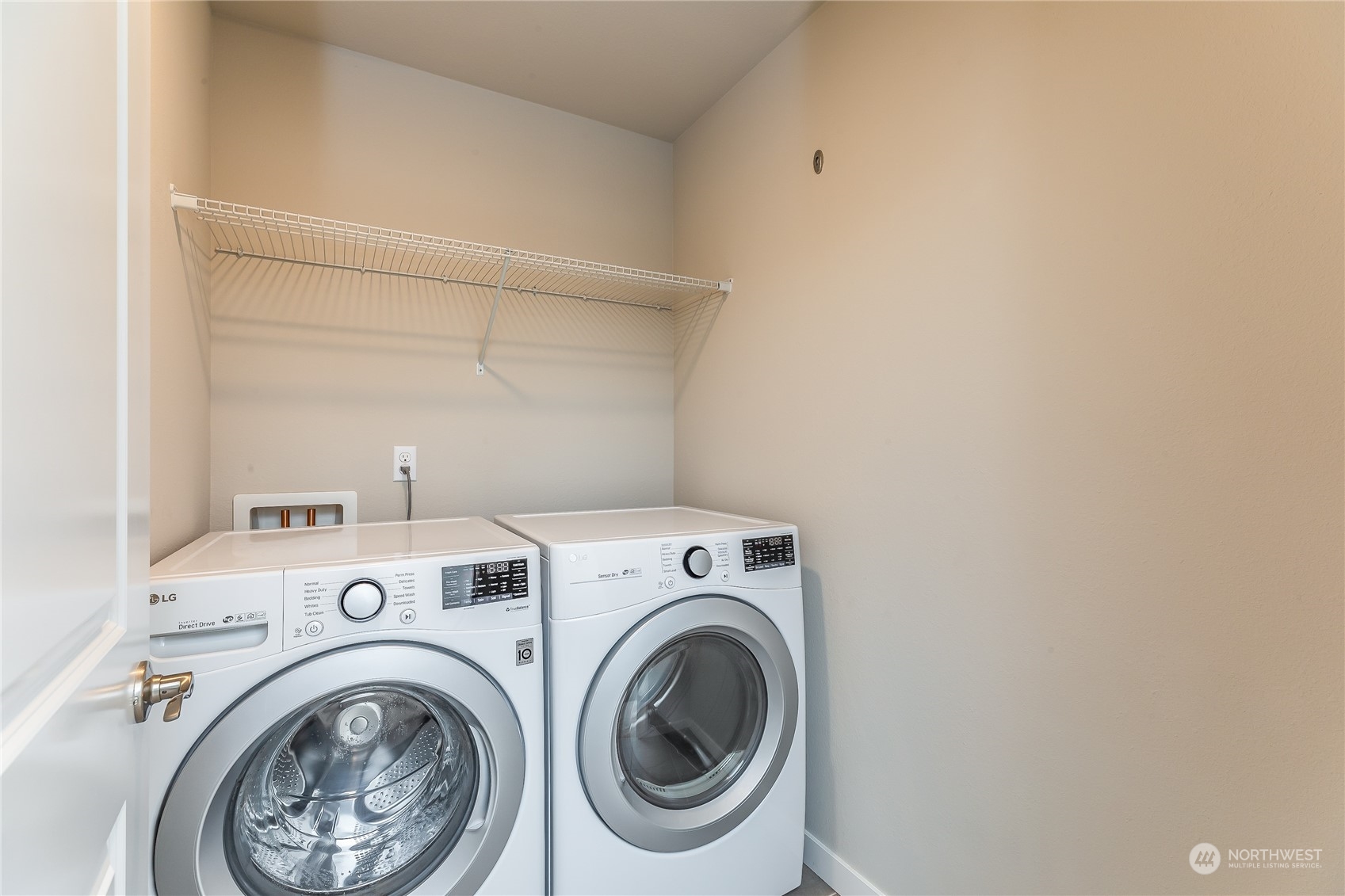 19308 35th Drive Southeast, Unit D Bothell, WA 98012 - Photo 26 of 32 a utility room with dryer and washer