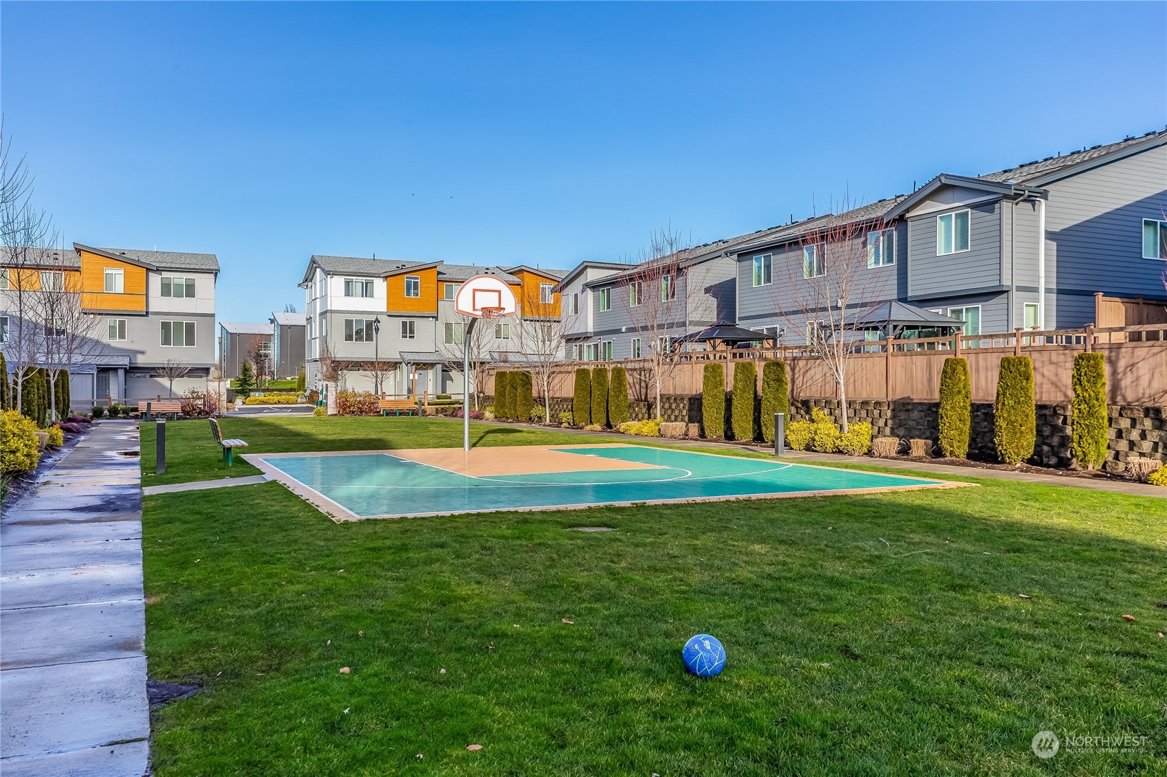 19308 35th Drive Southeast, Unit D Bothell, WA 98012 - Photo 31 of 32 a view of an house with a swimming pool