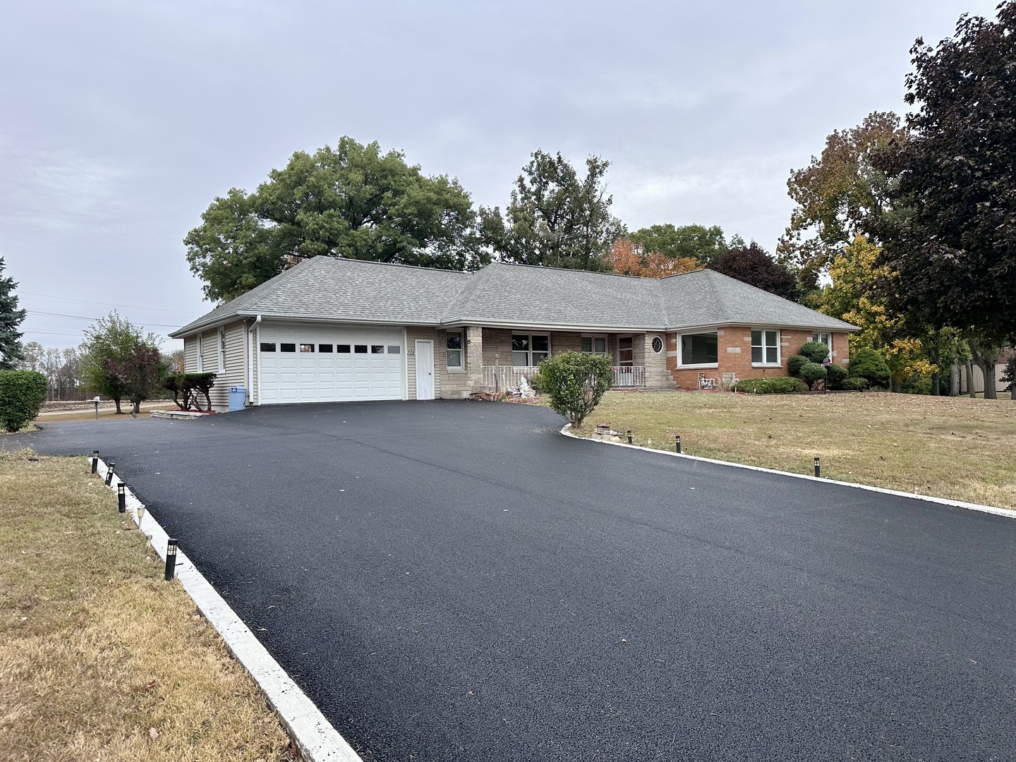 705 West Commercial Street Lyndon, IL 61261 - Photo 2 of 30